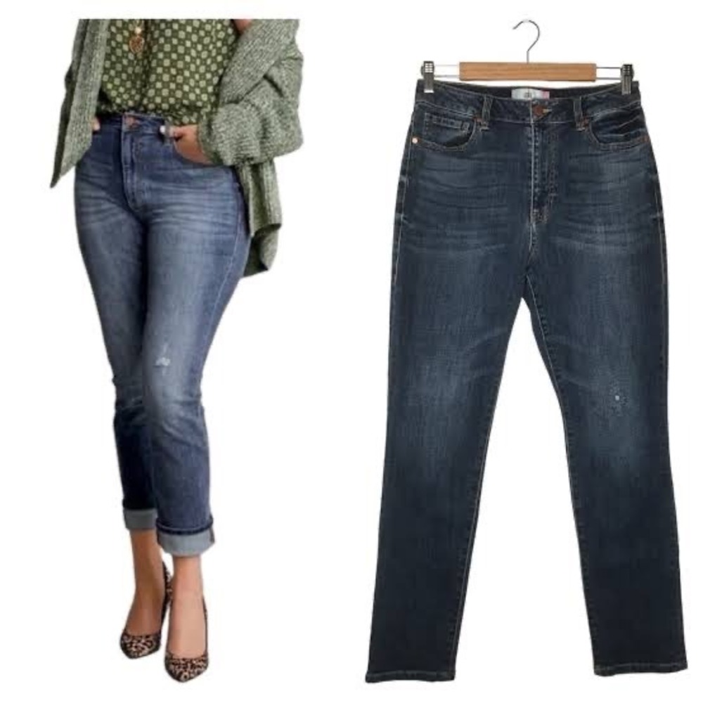 Cabi Higher Straight Jeans Womens Size 6 Dark Wash High Rise Denim‎ Style 3940